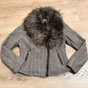 Downeast Herringbone Boutique Jacket Size Medium M‎ Black Zipper Fur Collar Wool
